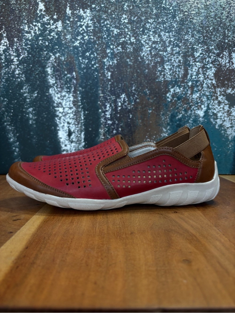 Remonte Colorblock Liv 21 Red‎ Perforated Leather Loafers Size 8 VGUC - Picture 3 of 10